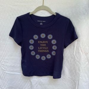 American Eagle graphic baby tee in large